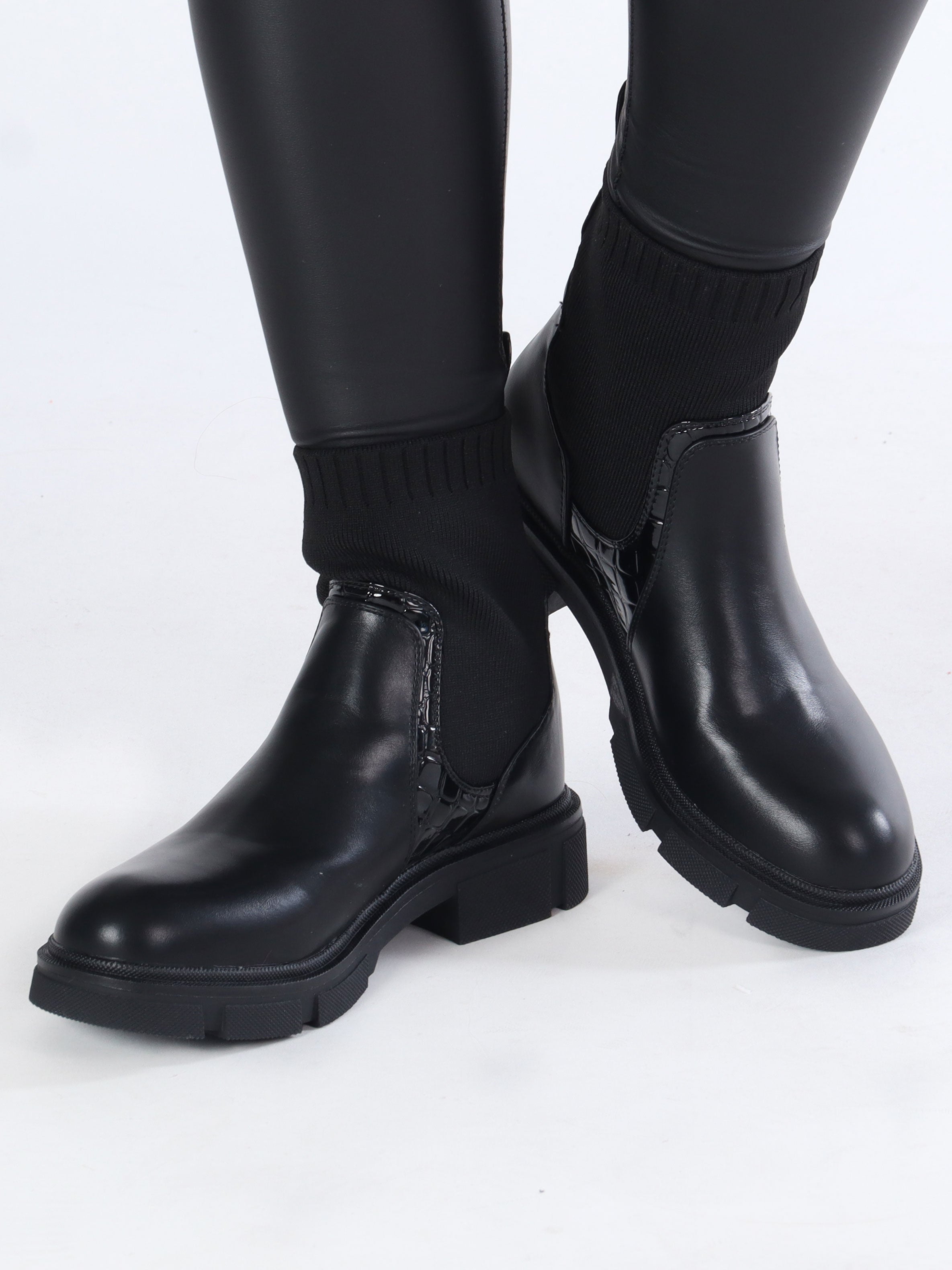 Anka - Feta stövlar med elastiskt skaft